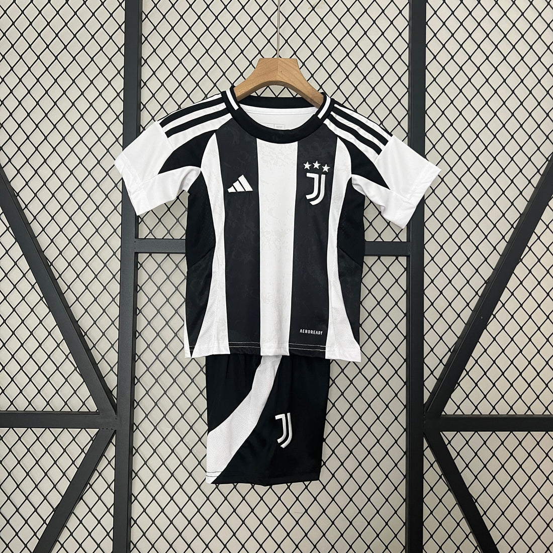 Juventus 24 25 | Kids Football Kit Home