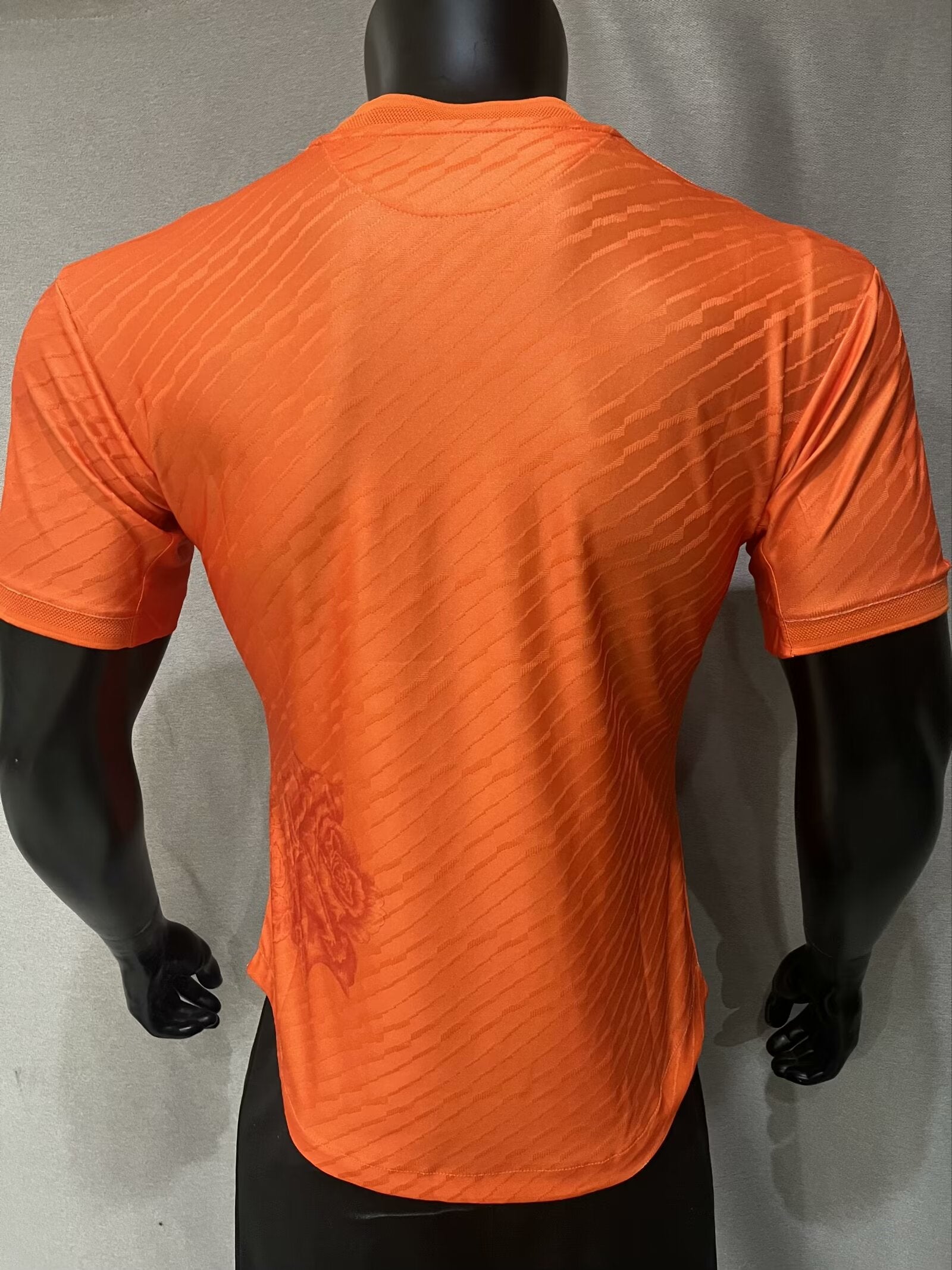 KIT EDICIÓN ESPECIAL NARANJA Y3 DEL REAL MADRID | VERSIÓN 24-25 JUGADORES