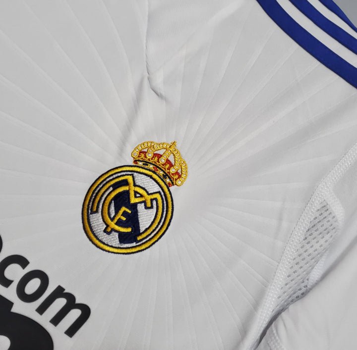 real madrid 2010 2011 home kit