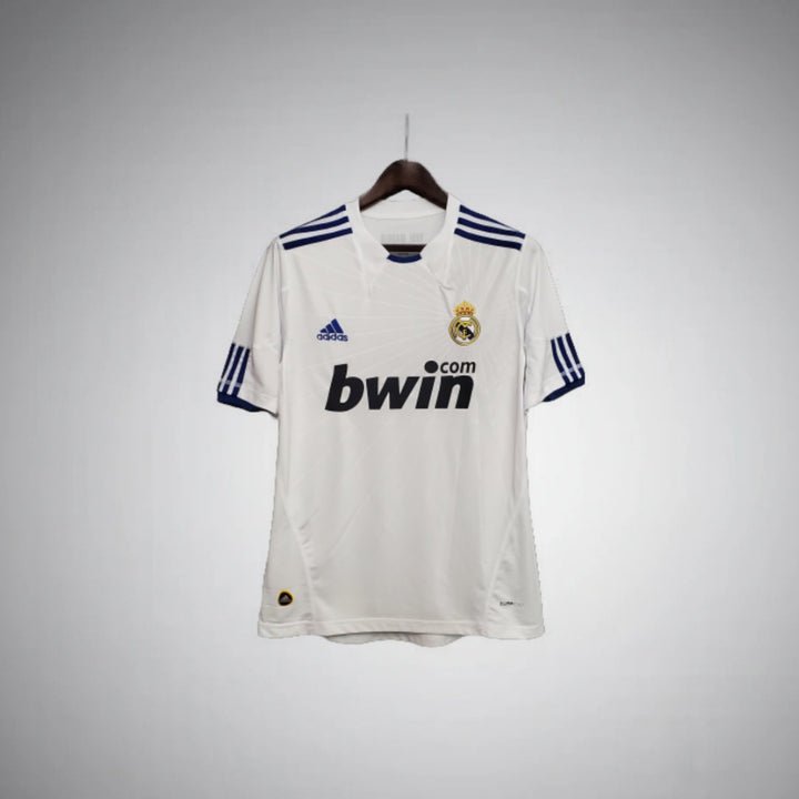 real madrid 2010 2011 home kit