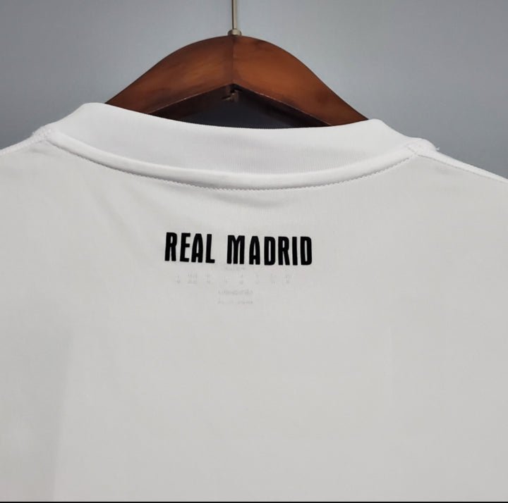 real madrid 2010 2011 home kit