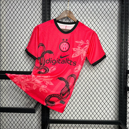 2024-25 - INTER MILAN RED CASCABEL | SPECIAL EDITION KIT